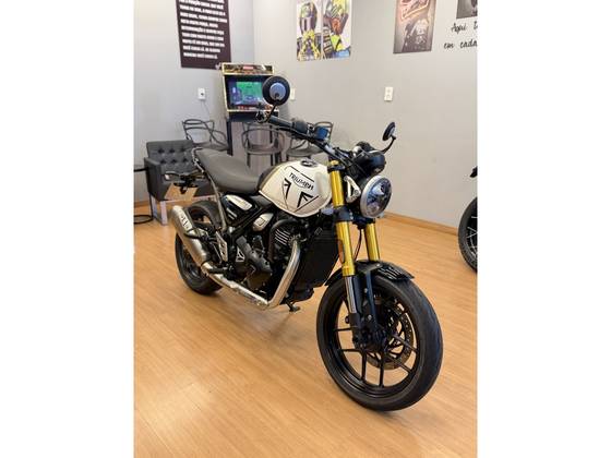 TRIUMPH SPEED 400 TRIUMPH SPEED 400